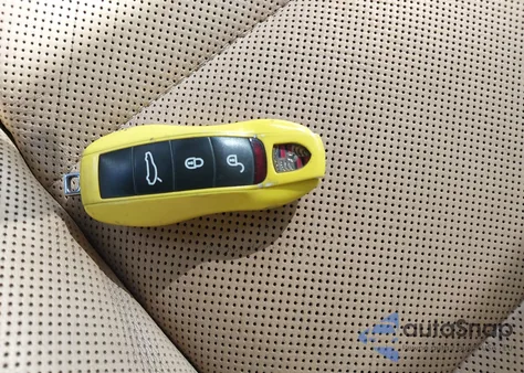 2011 Porsche Panamera S from USA, damaged, VIN WP0AB2A7XBL062934